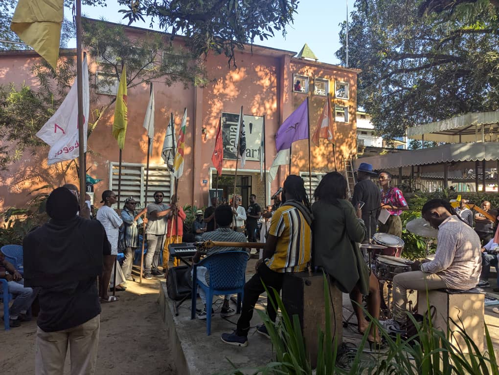 Article : Douala, doual&rsquo;art